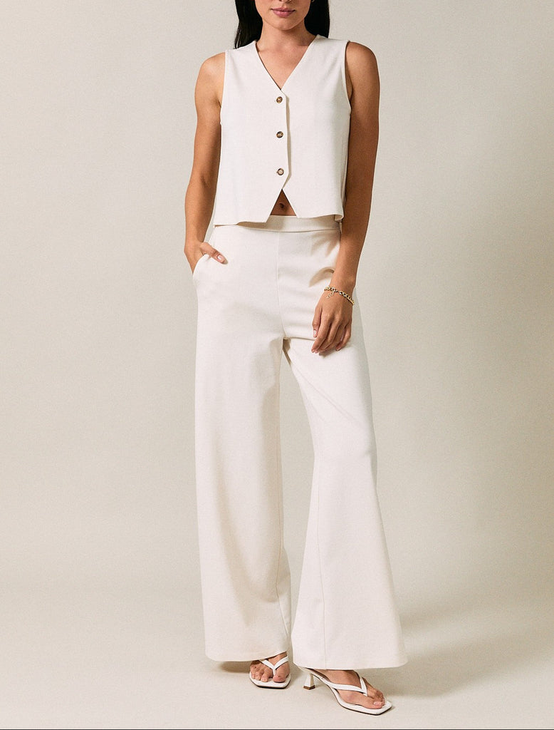Ivory Avenue Comfy Button Sleeveless Vest
