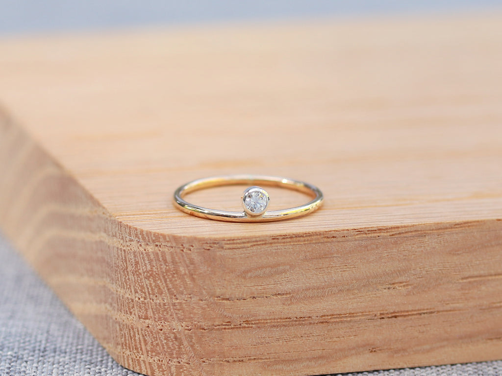 Sloan Simple Offset Stone Dot Ring
