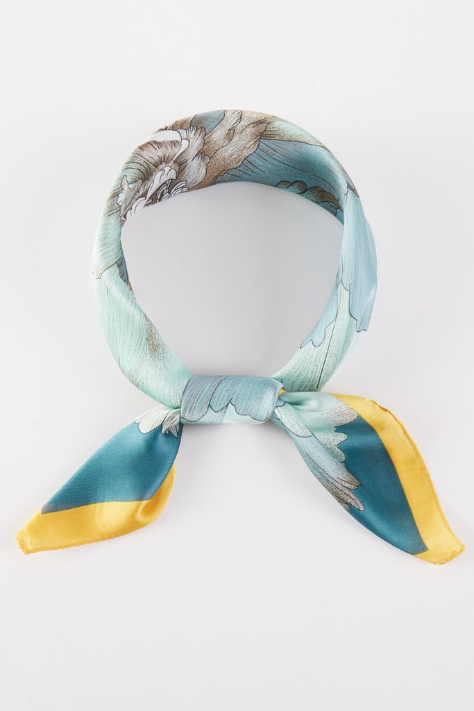 Retro Petals Scarf (Assorted Colors)