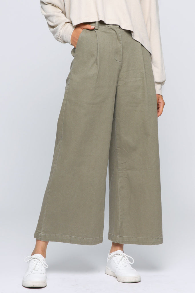Leave It To Me Wide Leg Trouser In Olive