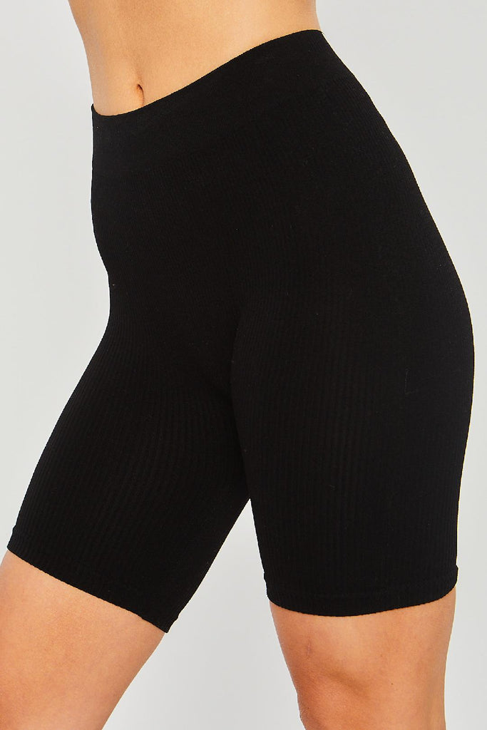 Essential Bike Short In Black