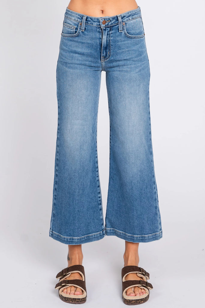 Promenade Medium Wash Wide Leg Jean