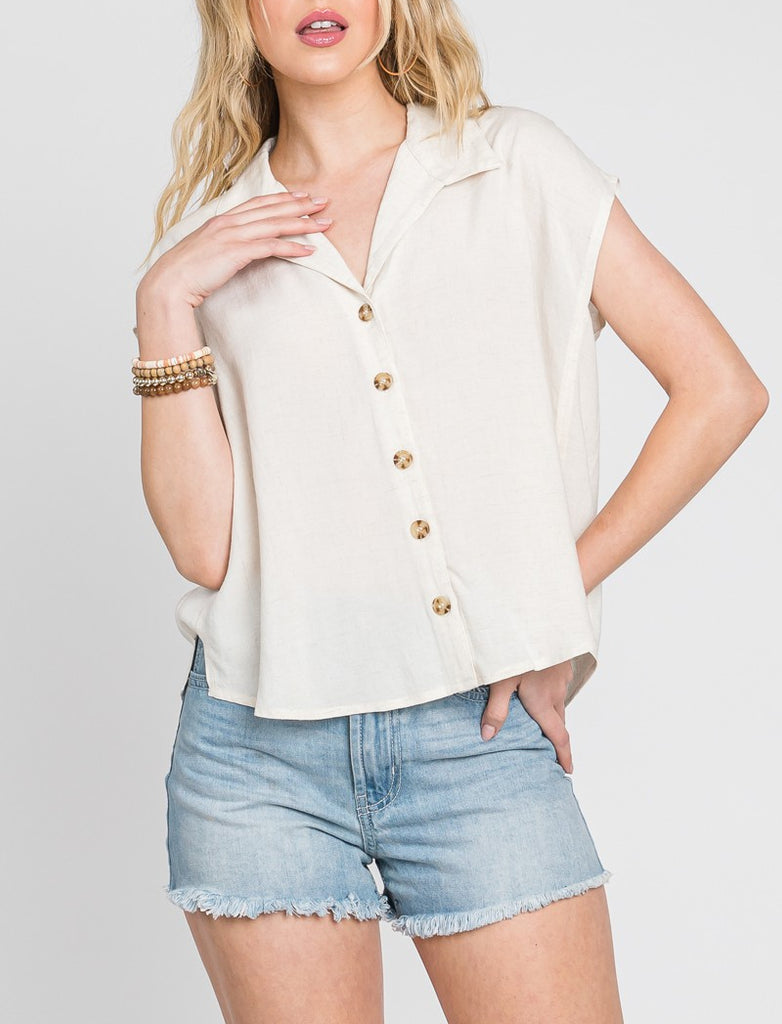 Naomi Collared Button Down Sleeveless Top In Natural