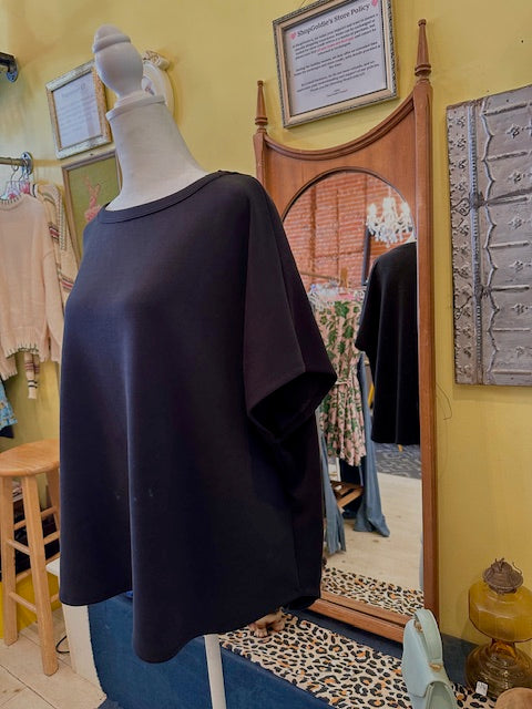 Stay Minimal Round Hem Relaxed Short Sleeve Top (Assorted Colors)