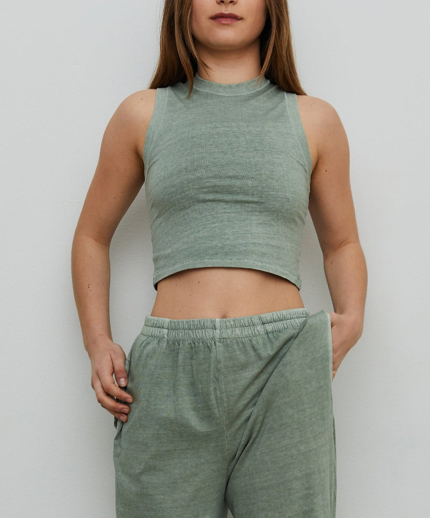 Comfort Wave Fitted Cropped Tank Top (Assorted)
