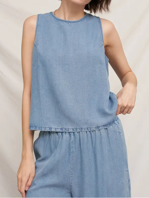 Dockside Drift Back Button Down Top