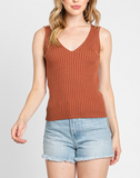 Ofelia Ribbed V-Neck Sleeveless Sweater Top in Rust