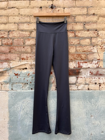 Jaclyn Pleated Bottom Knitted Pants in Navy Blue