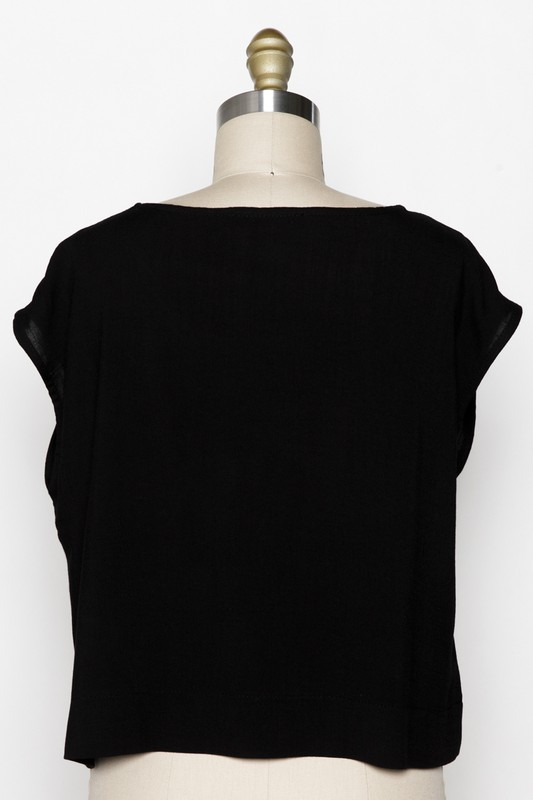WHAT A BREEZE SHORT SLEEVE TOP IN DUSTY BLACK