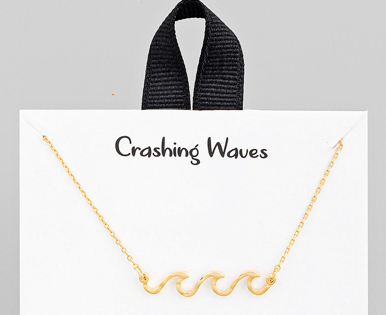 18K Dipped Crashing Waves Necklace In Gold