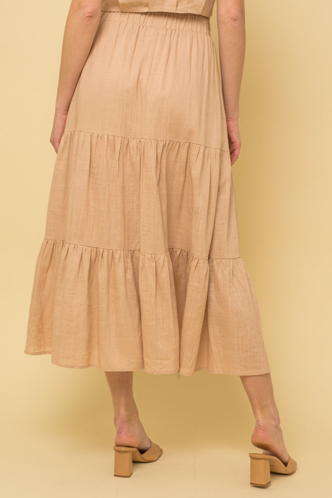 Annabelle Tiered Midi Skirt In Taupe