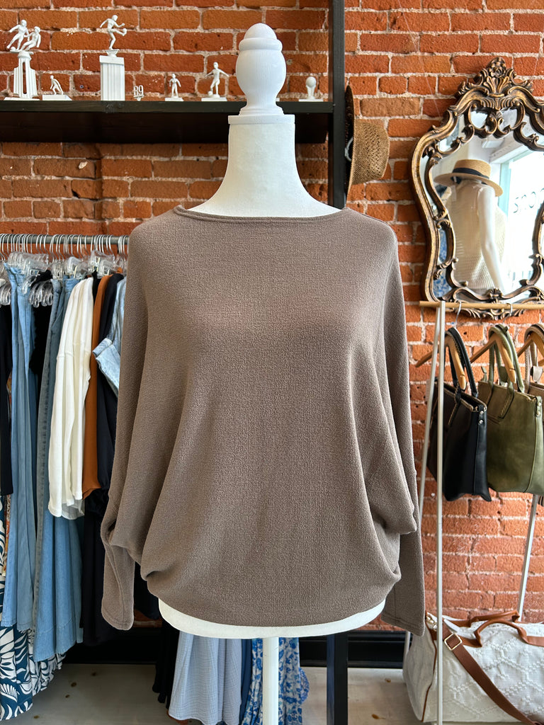 24/7 Classic Dolman Long Sleeve Top In Mushroom
